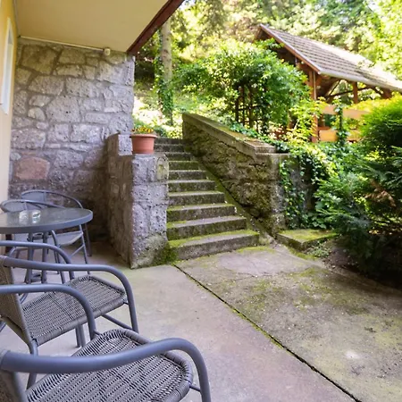 Villa Harmonia Apartman Visegrad Exterior photo
